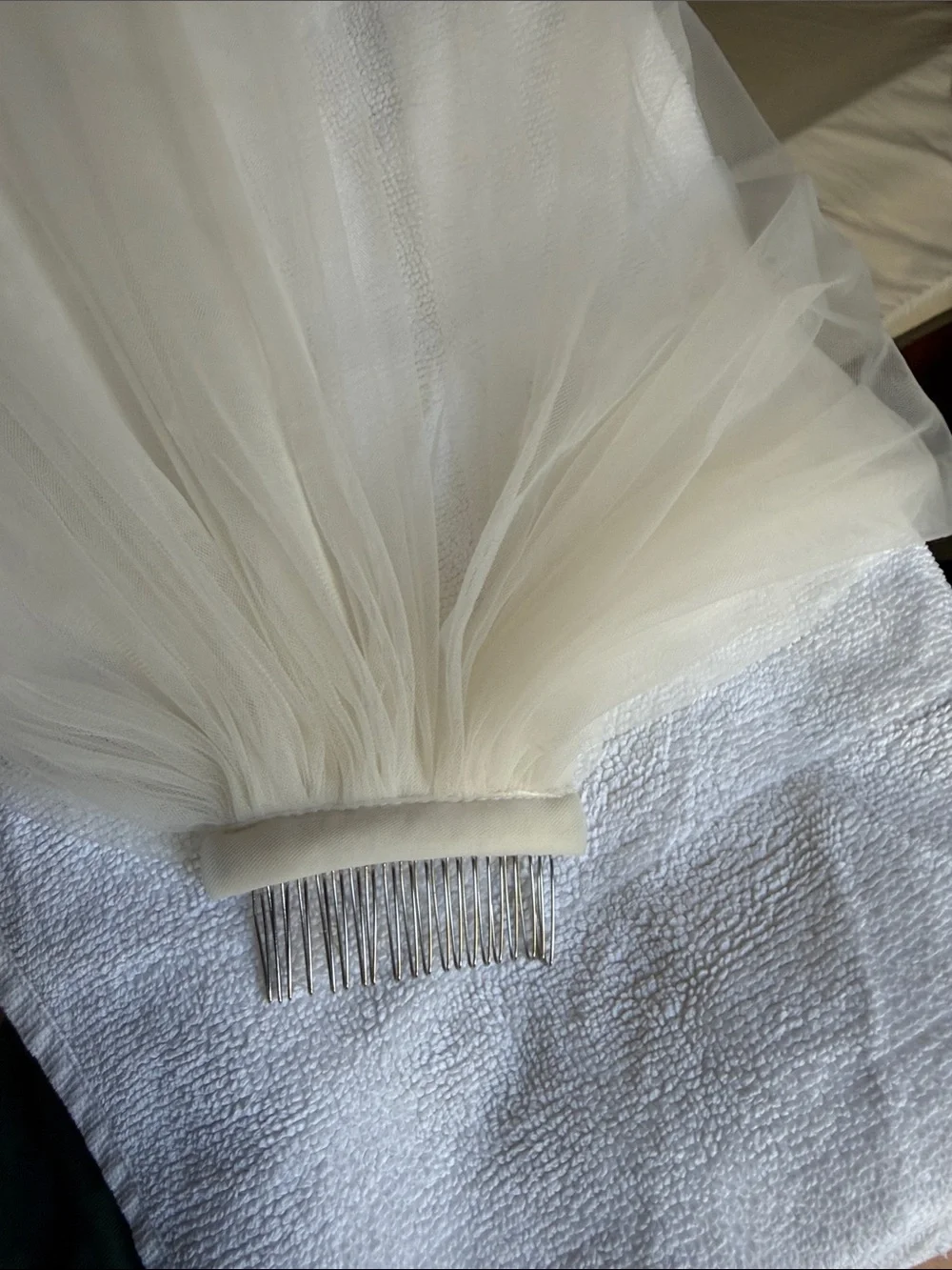 118x118 inch Dark Ivory Champagne Plain Cathedral Wedding Veil Bridal Soft Tulle - Picture 6 of 8